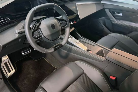 Peugeot 308 GT Exclusive S&S e-DCS6 1.2 mHEV