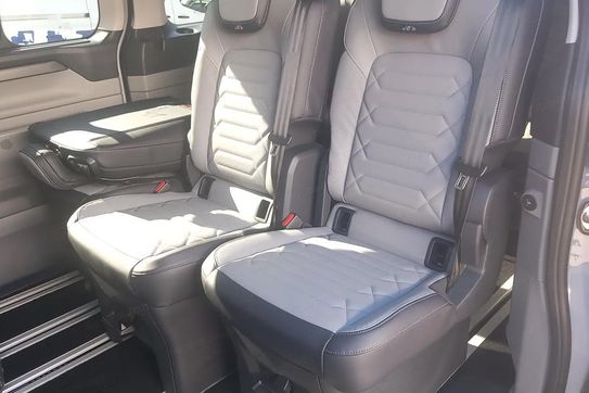 Ford Tourneo Custom 320 L2 Titanium A8