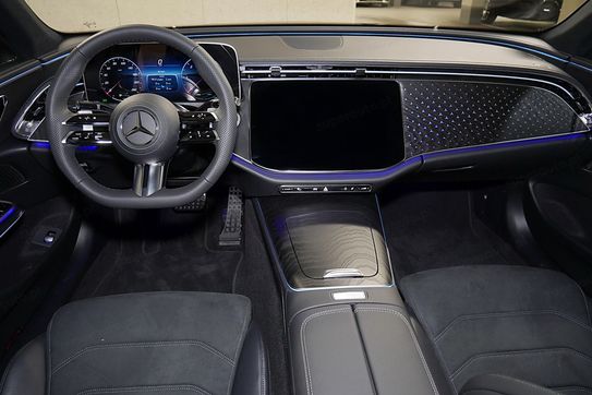 Mercedes Klasa E 220 d  4-Matic AMG