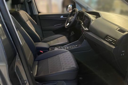 Ford Tourneo Connect Grand Titanium PHEV A6