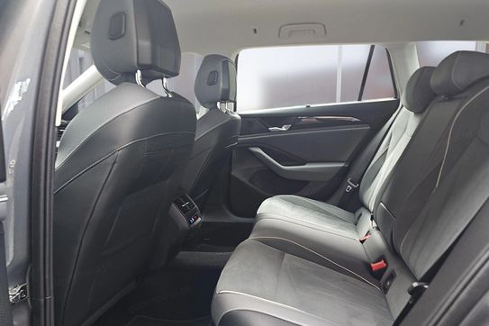 Volkswagen Passat 1.5 TSI  DSG