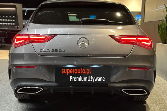 Mercedes CLA 250 e AMG Line 8G-DCT