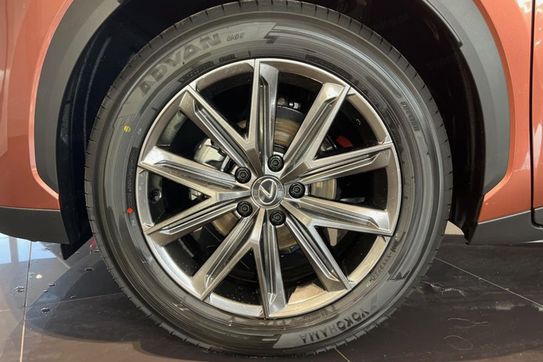 Lexus LBX Elegant 1.5 Hybrid