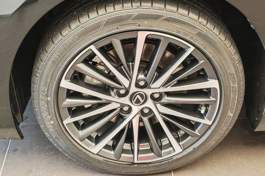 Lexus ES 300h Business Edition 2.5 E-CVT