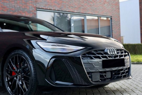 Audi A6 e-Hybrid quattro S line Avant