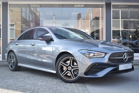 Mercedes CLA 200 AMG Line