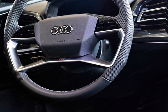 Audi Q4 e-tron 55 quattro Advanced Sportback