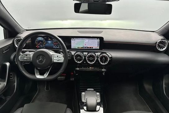 Mercedes Klasa A 180 AMG Line 7G-DCT