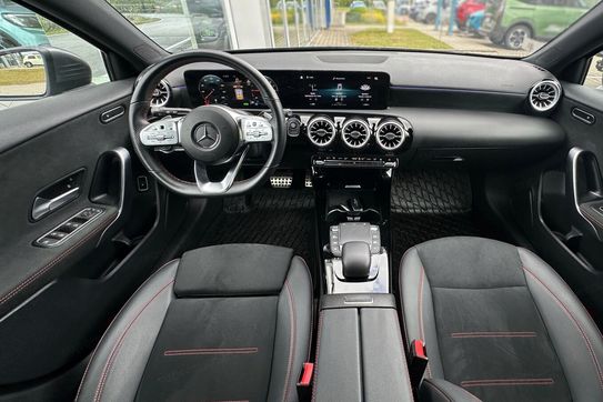 Mercedes Klasa A A 250 e AMG Line 8G-DCT