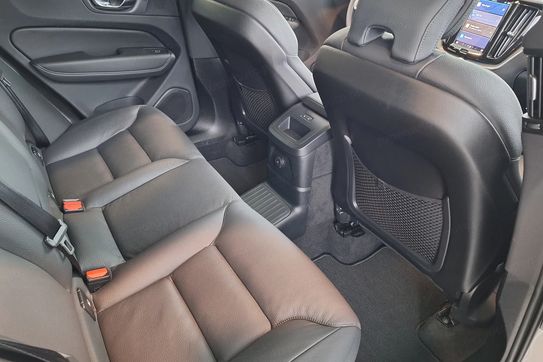 Volvo XC60 T6 Plug-In Hybrid AWD Plus Dark