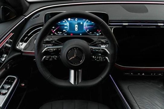 Mercedes Klasa E 220 d  4-Matic AMG