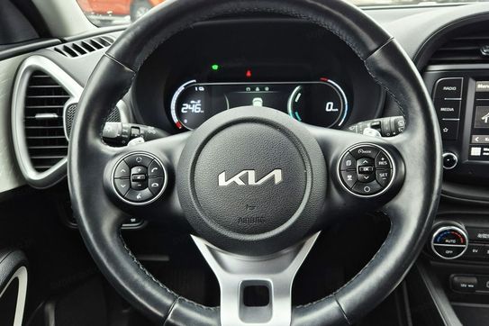 Kia Soul M + WIN