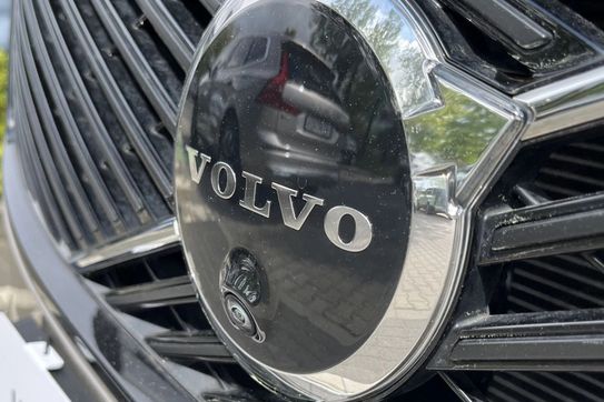 Volvo XC90 T8 AWD Plug-In Hybrid Plus Dark 7os