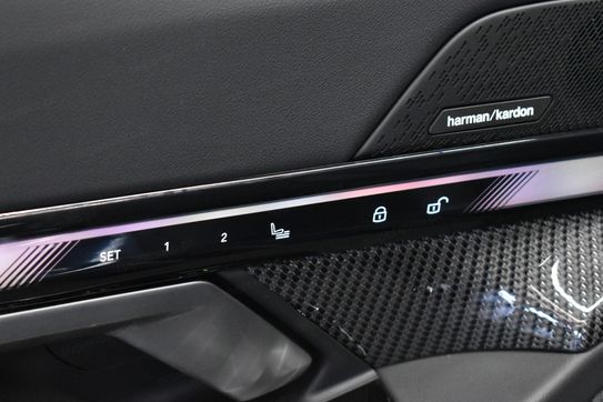 BMW Seria 5 520i mHEV aut