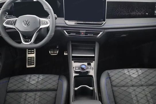 Volkswagen Tiguan R-Line Plus 2.0 TSI 4Mot. DSG