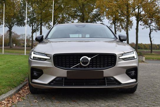 Volvo V60 B4 Plus Dark