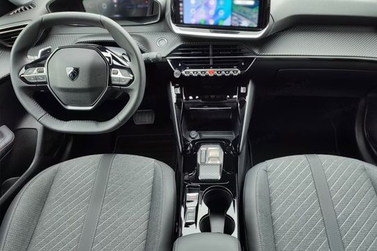 Peugeot 208 Allure e-DCS6  1.2 mHEV