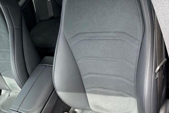 Mercedes Klasa E 300 de  4-Matic AMG