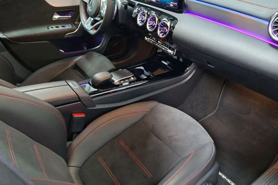 Mercedes CLA Shooting Brake 250 e AMG Line