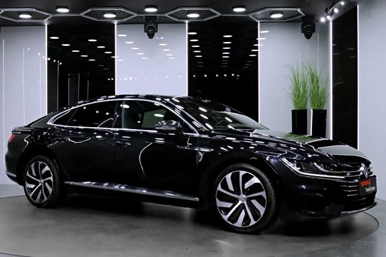 Volkswagen Arteon 2.0 TDI Bi-Turbo SCR 4Mot. R-Line DSG