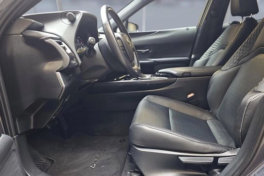 Lexus UX 250h F Impression 2WD