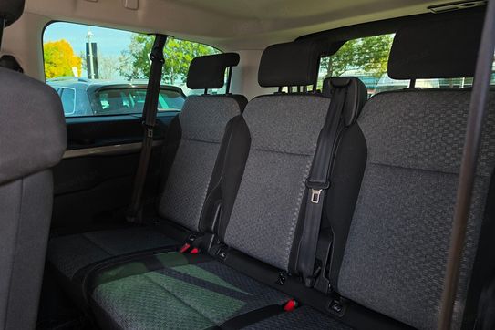 Peugeot Traveller 2.0 Bluehdi Long Business EAT8