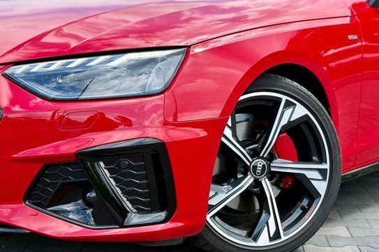 Audi A4 40 TFSI quattro S Line