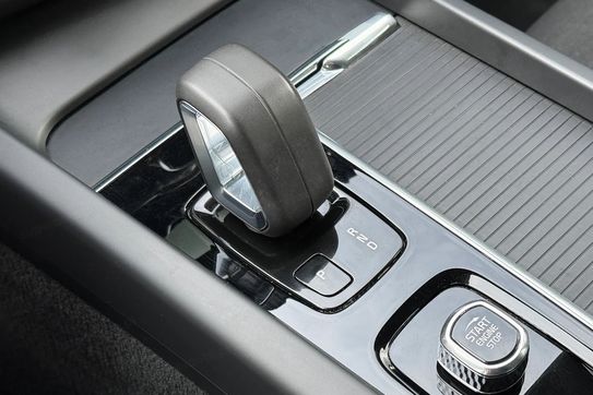 Volvo XC60 B4 B Momentum Pro