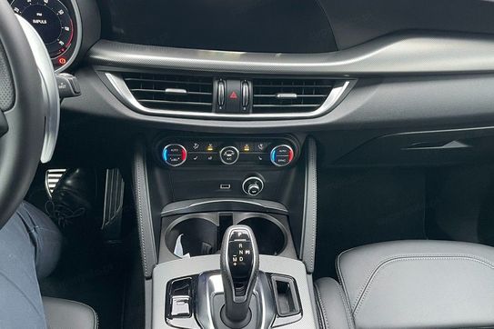 Alfa Romeo Stelvio Turbo Veloce Q4