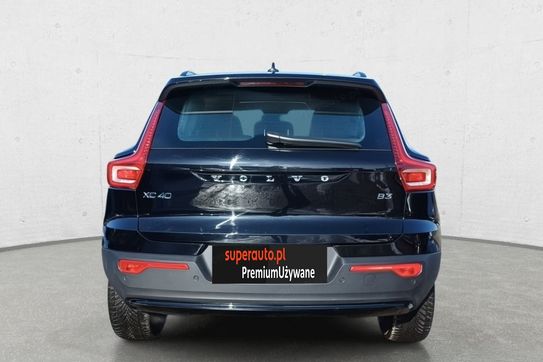 Volvo XC40 B3 Plus Dark