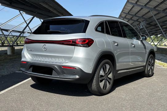Mercedes EQA 250  Electric Art