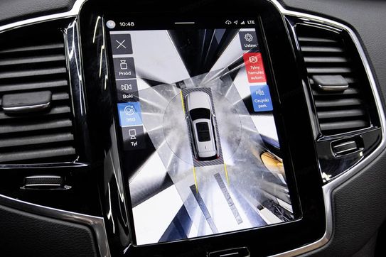 Volvo XC90 T8 AWD Plug-In Hybrid Plus Dark 7os aut
