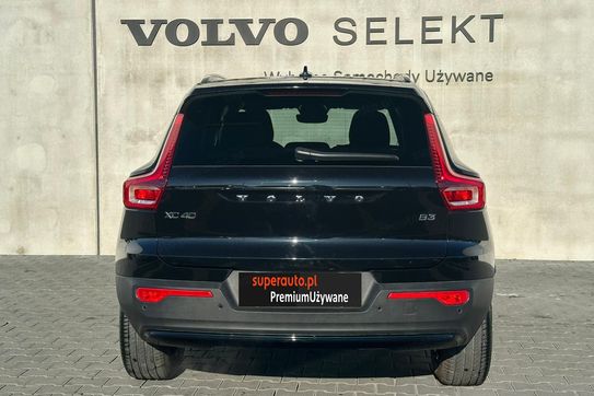 Volvo XC40 B3 Plus Dark