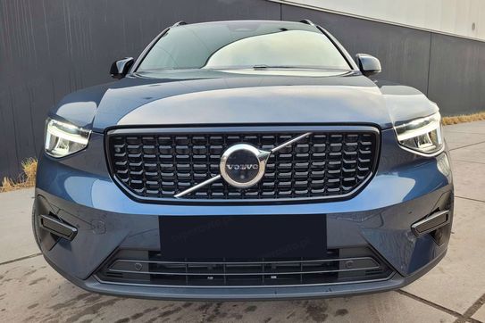 Volvo XC40 B3 Ultra Dark
