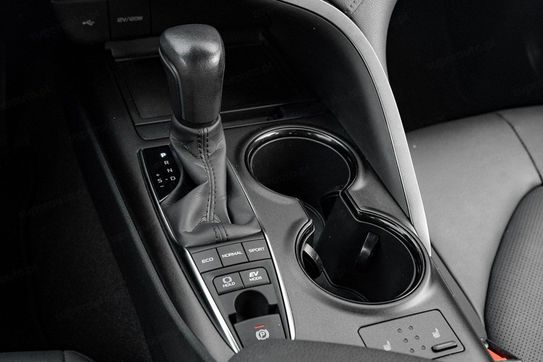 Toyota Camry 2.5 Hybrid