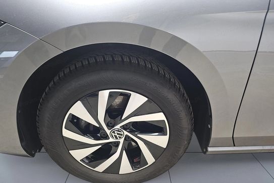Volkswagen Passat 1.5 TSI  DSG