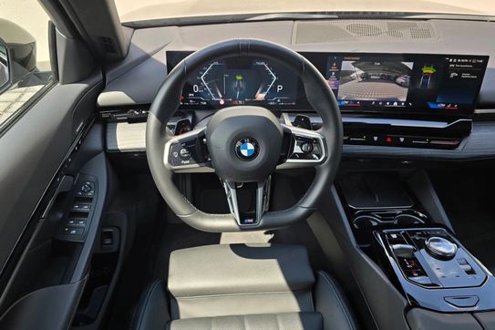 BMW Seria 5 520d xDrive mHEV M Sport aut