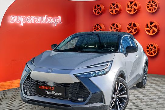 Toyota C-HR PHEV Dynamic Force Executive