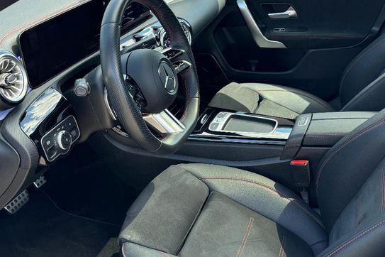 Mercedes CLA 250 4-Matic AMG Line Shooting Brake