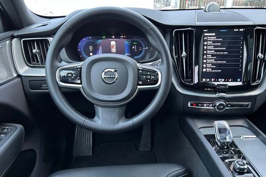 Volvo XC60 T8 Plug-In Hybrid AWD Ultra Black Edition