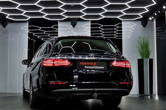 Mercedes Klasa E 300 de 9G-TRONIC