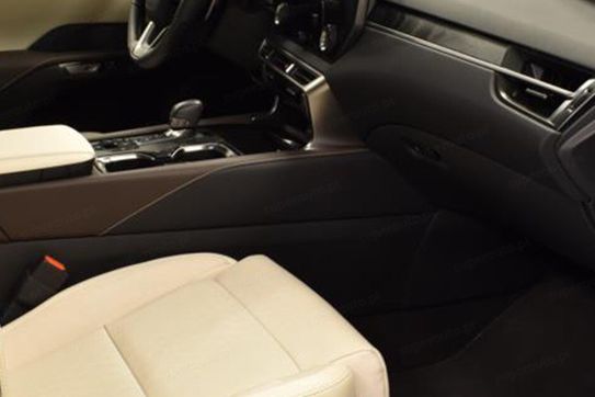 Lexus RX 350h Omotenashi