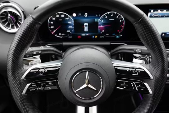 Mercedes GLA 220  4-Matic AMG Line