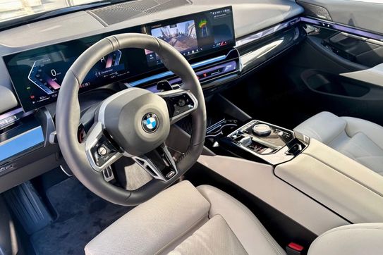 BMW Seria 5 520d xDrive mHEV M Sport aut