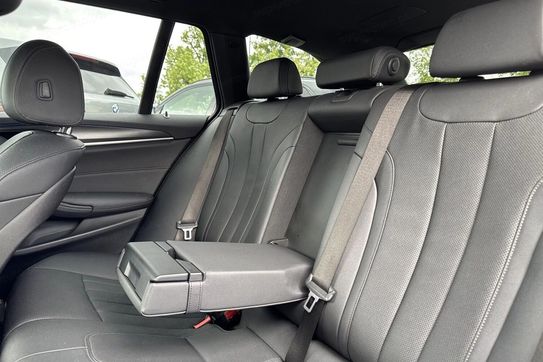 BMW Seria 5 520d xDrive mHEV sport-aut