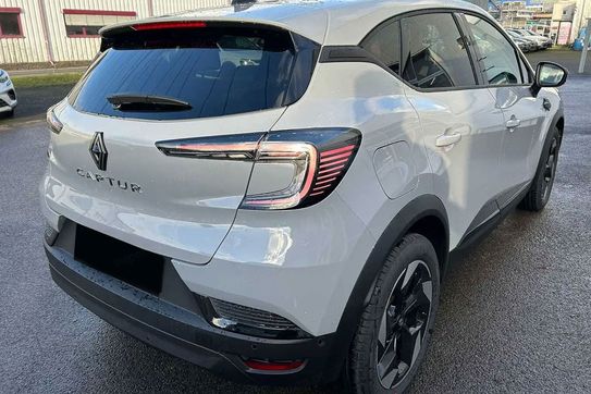 Renault Captur Techno 1.3 TCe mHEV EDC