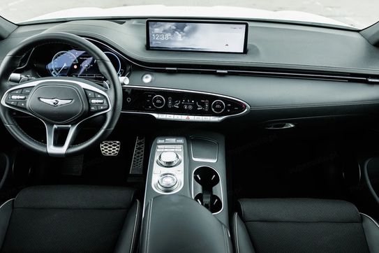 Genesis G70 AWD AT8 Luxury Line