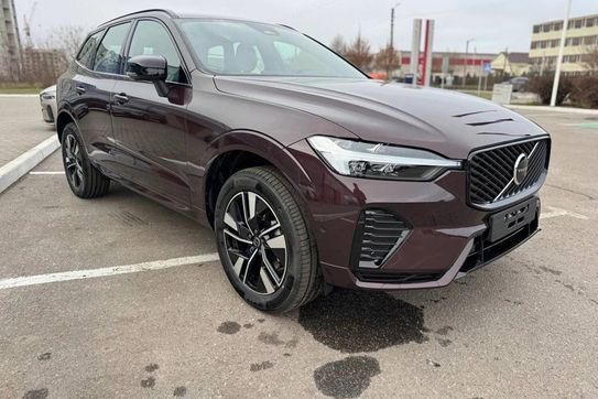 Volvo XC60 B5 AWD Plus Dark