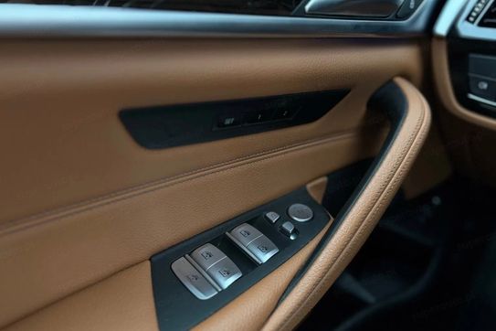 BMW Seria 5 530e Luxury Line