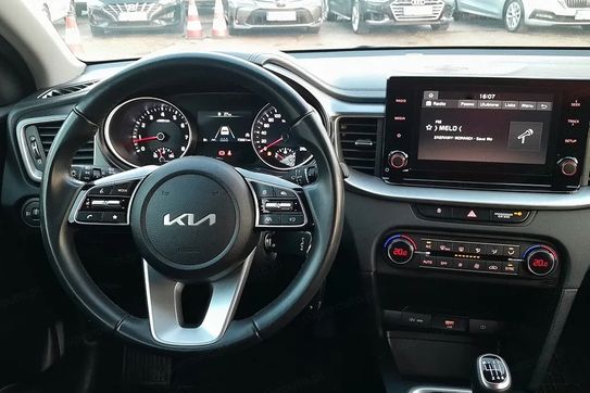 Kia Ceed 1.5 T-GDI M